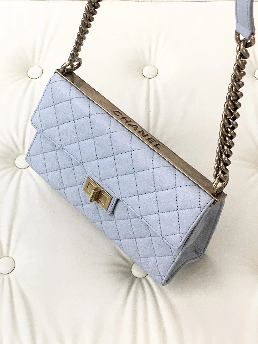 Chanel Trendy CC Calfskin Chain Shoulder Bag Crossbody Blue Gold Women Classic S