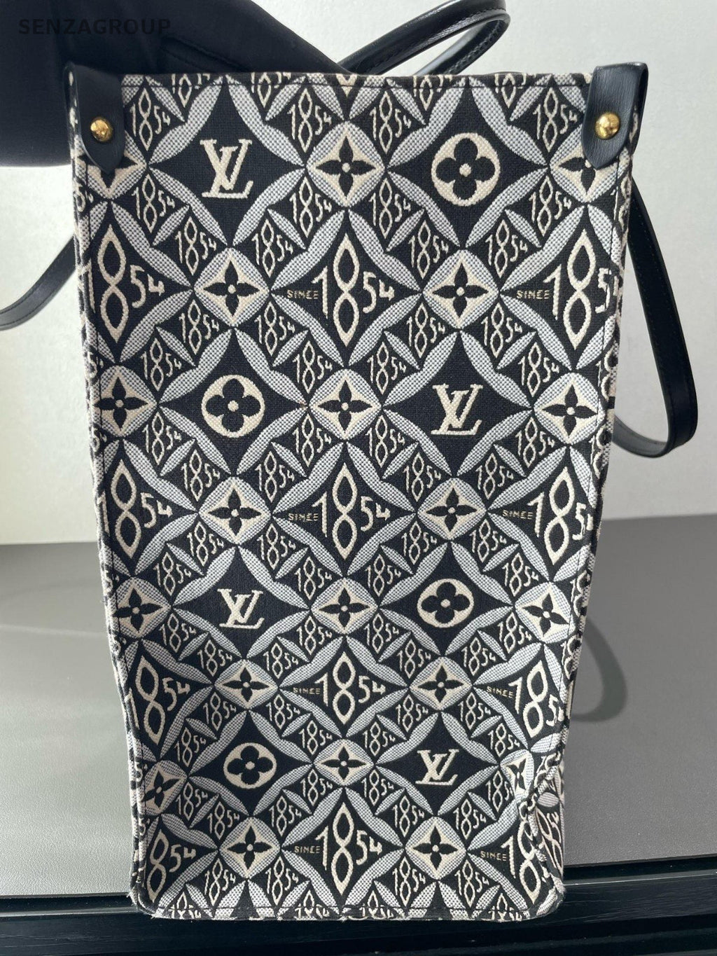 Louis Vuitton Onthego GM Tote Handbag Black Gold Used Women Classic