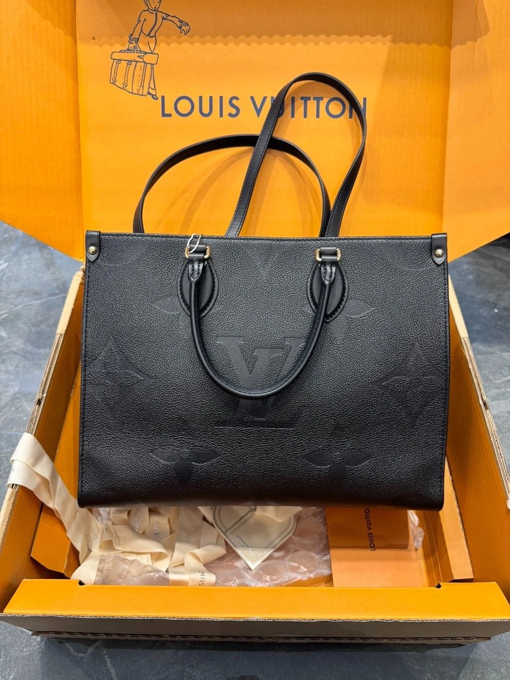 Louis Vuitton Onthego MM Black Tote Shoulder Bag For Women