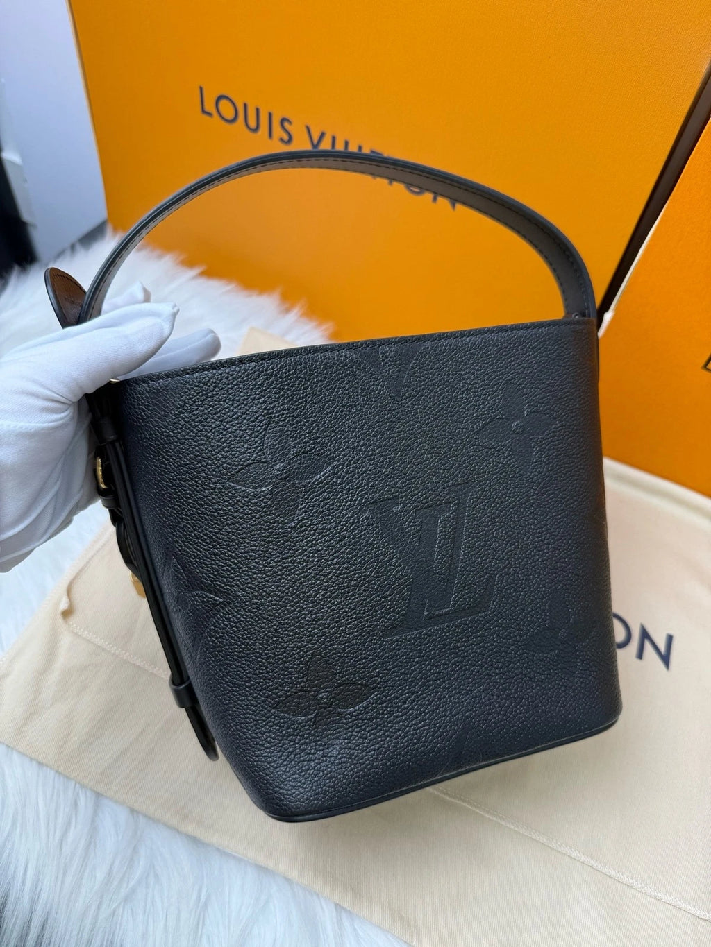 Authentic Louis Vuitton Black Leather All In BB Bucket Bag For Women