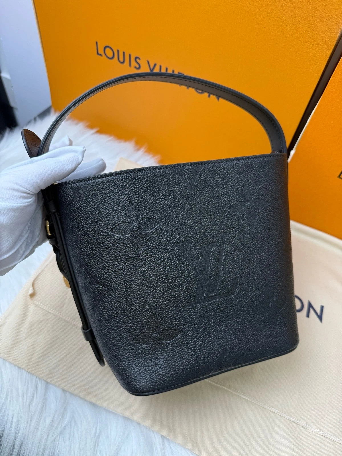 Authentic Louis Vuitton Black Leather All In BB Bucket Bag For Women