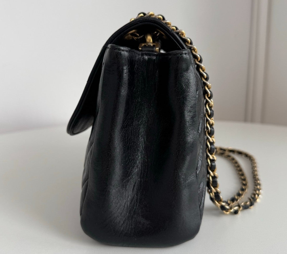 Chanel Chevron PM Chain Shoulder Bag Crossbody Black Gold Women Classic Fashion