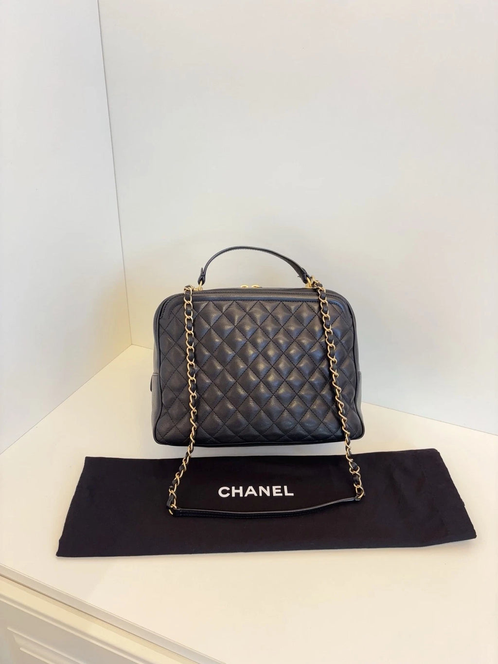 Chanel Vanity Case Top Handle Bag Women's Handbag Black Caviar Gold Chain