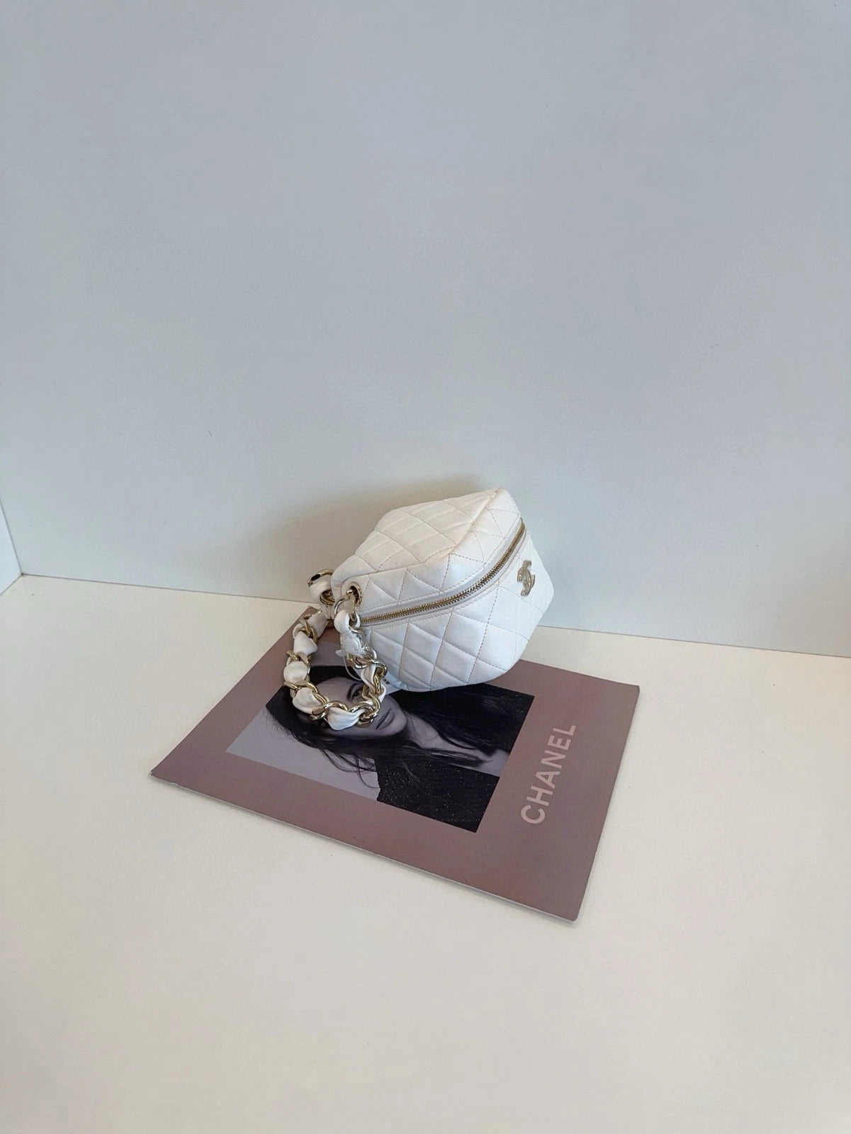 CHANEL Runway Dice Box Handbag For Women