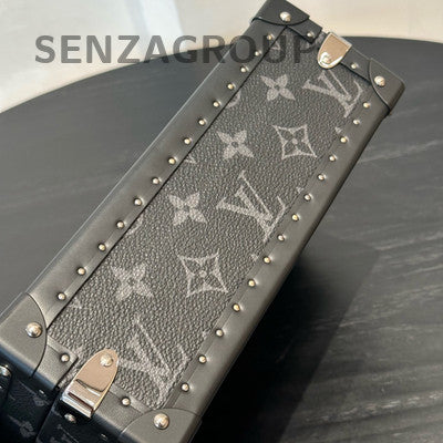 Louis Vuitton Clutch Box Monogram Black Men's Crossbody Bag Gold Hardware