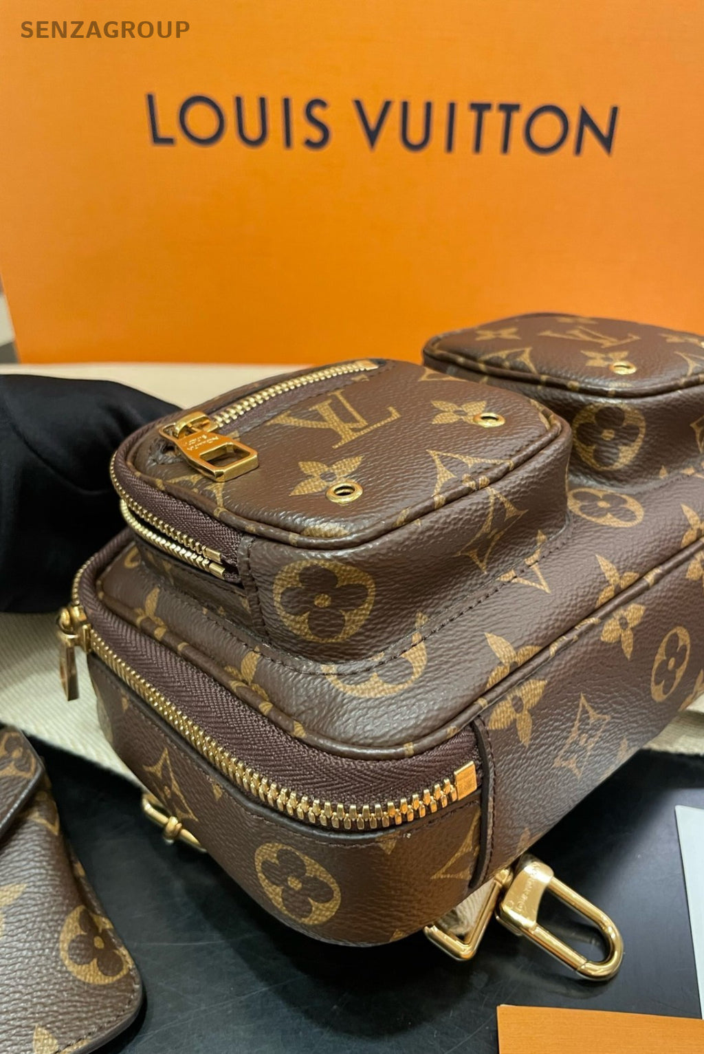 Louis Vuitton Utility Camera bag Monogram Top Handle 2way Crossbody bag