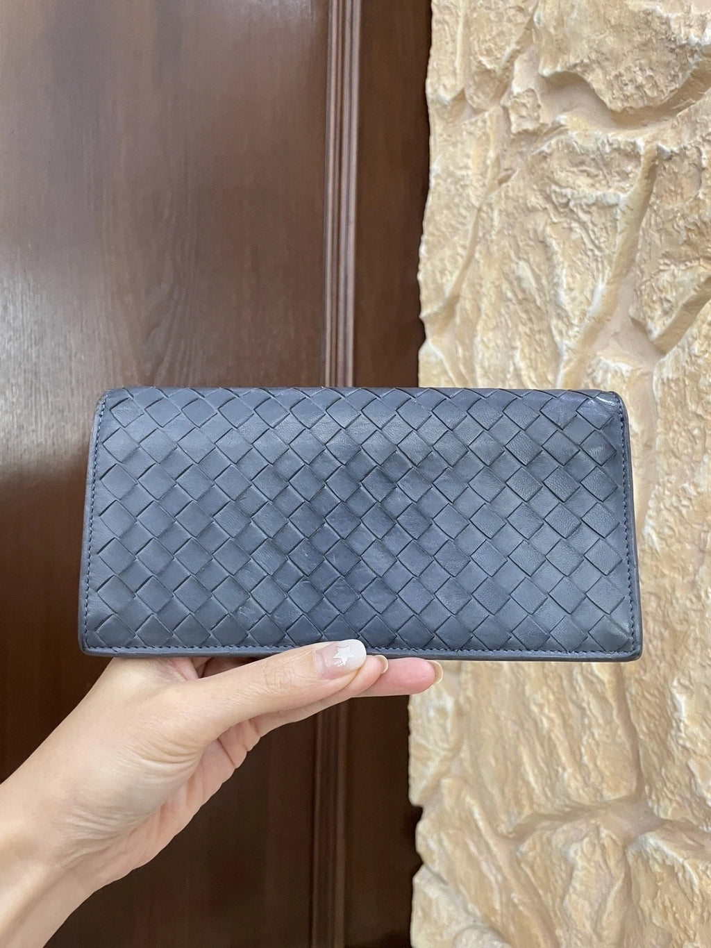 Bottega Veneta Classic Woven Leather Long Multilayer Wallet For Women