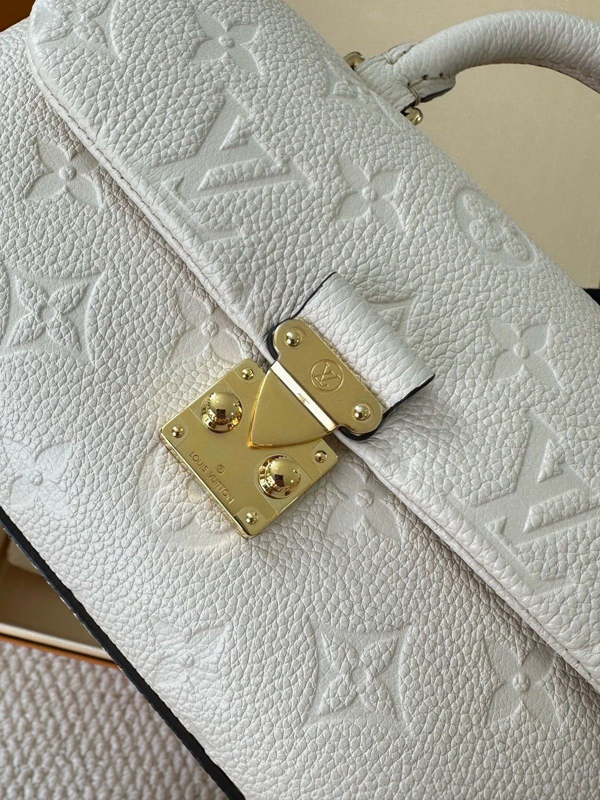 Louis Vuitton White Madeleine Nano Crossbody Bag For Women