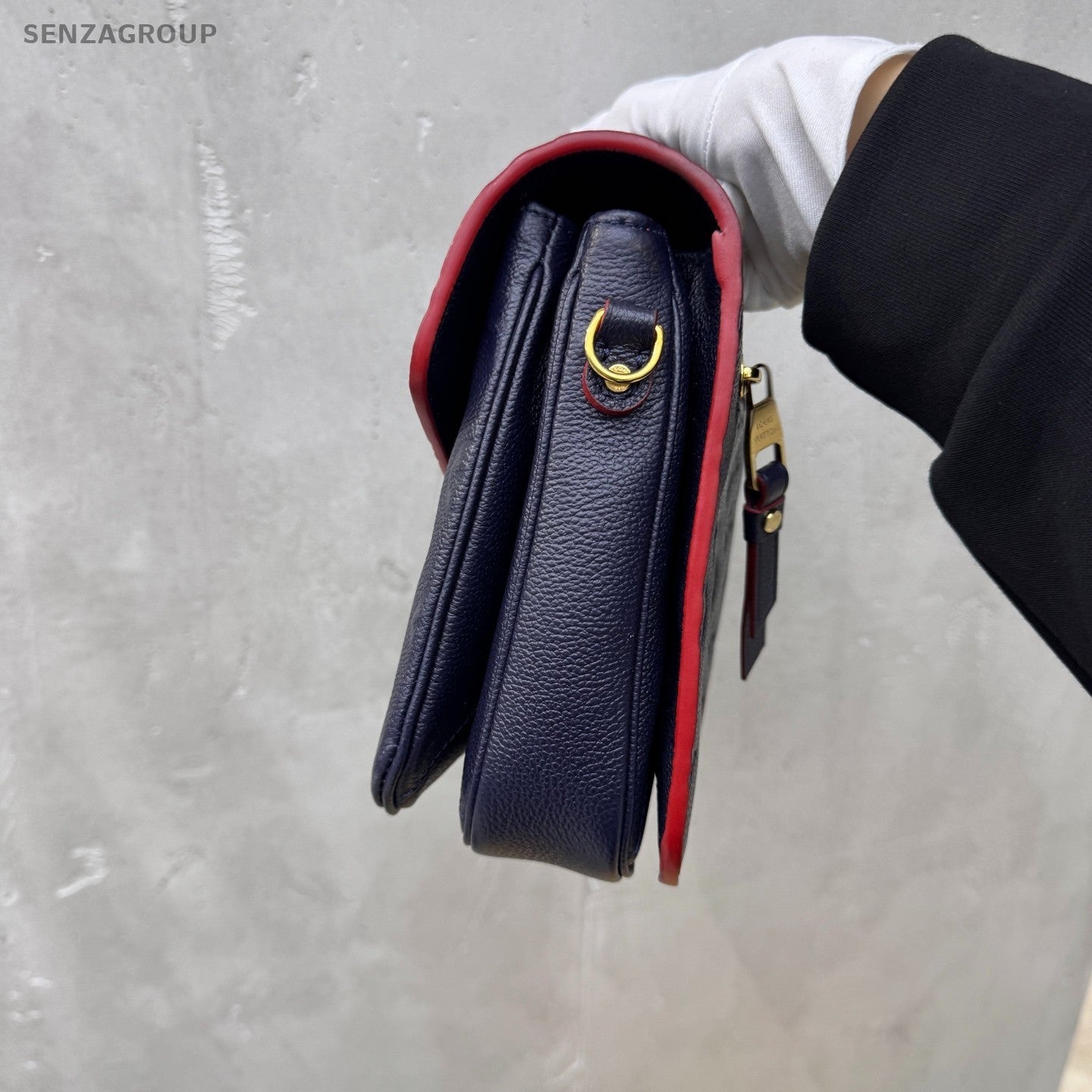 Louis Vuitton Pochette Métis Monogram Empreinte Shoulder Handbag Navy