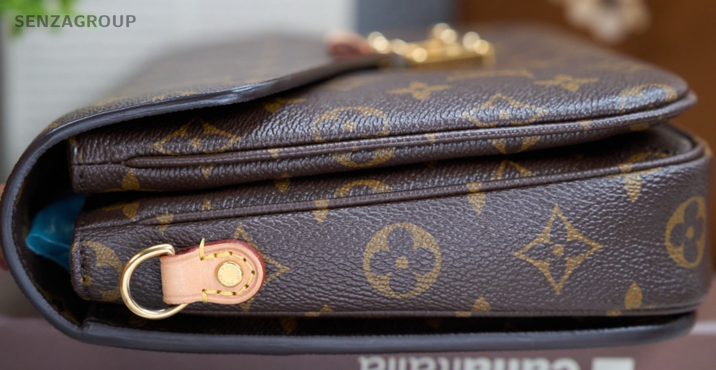 Louis Vuitton Monogram Messenger Bag Shoulder Crossbody Bag Women Brown
