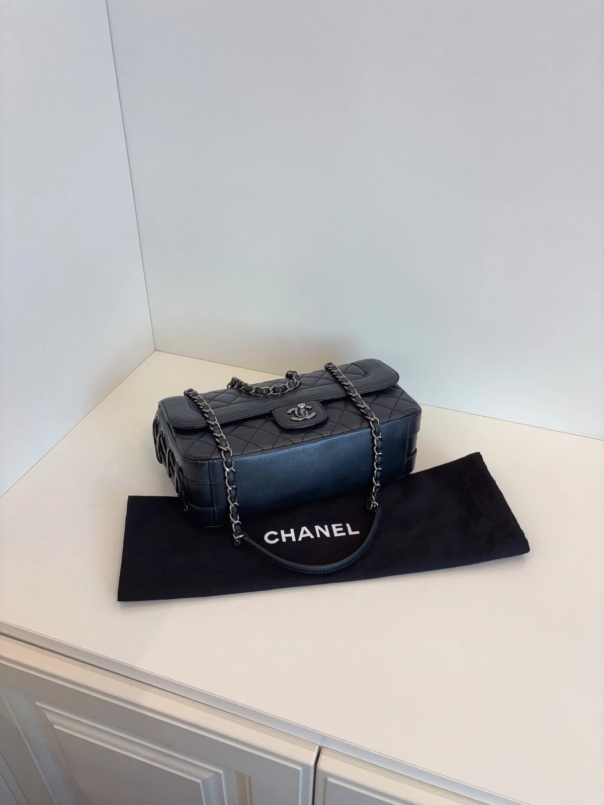 Chanel Le Cagole Flap Shoulder Bag Women's Handbag Black Leather Silver Chain