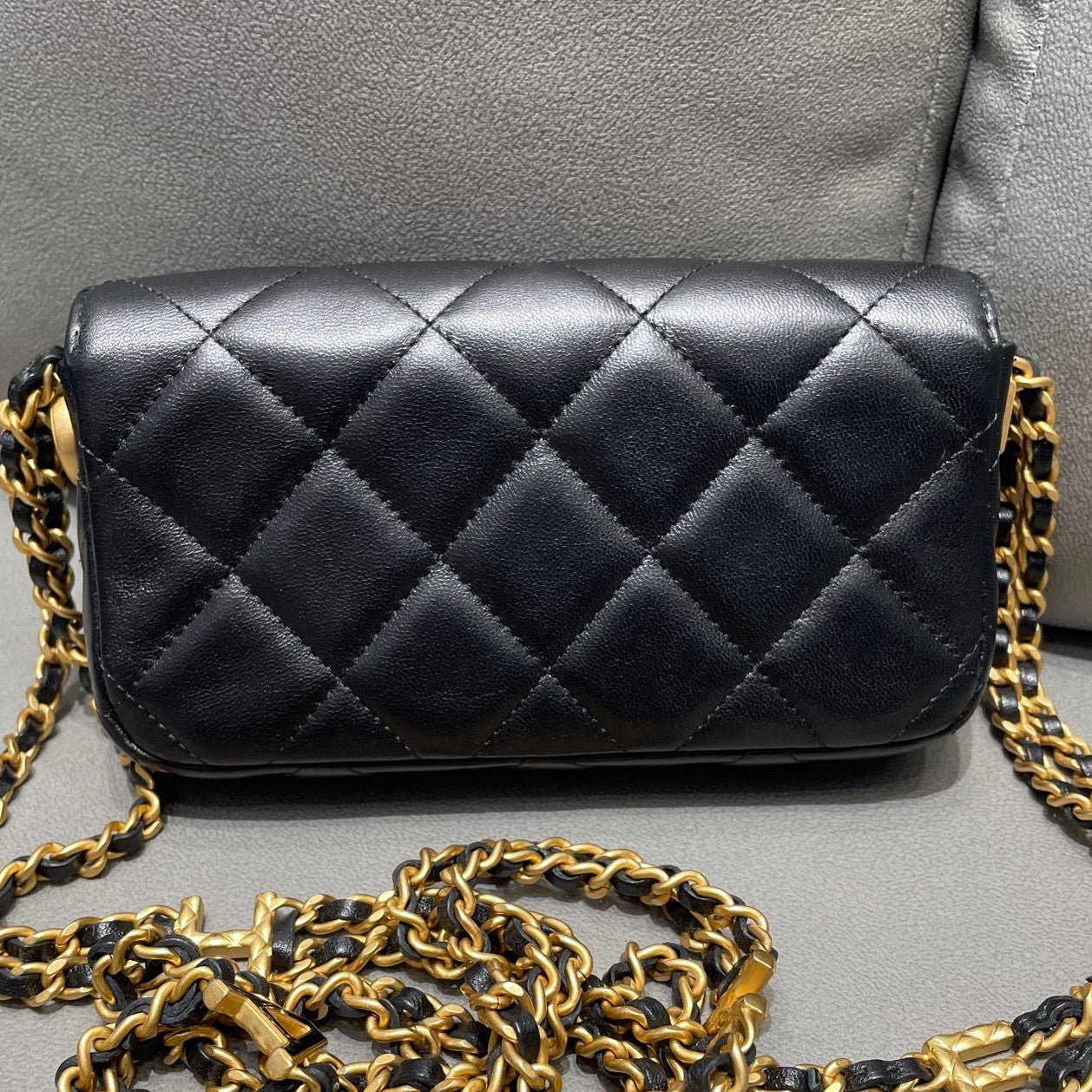 Chanel Quilted Black Gold Double Chain Shoulder Crossbody Bag Classic