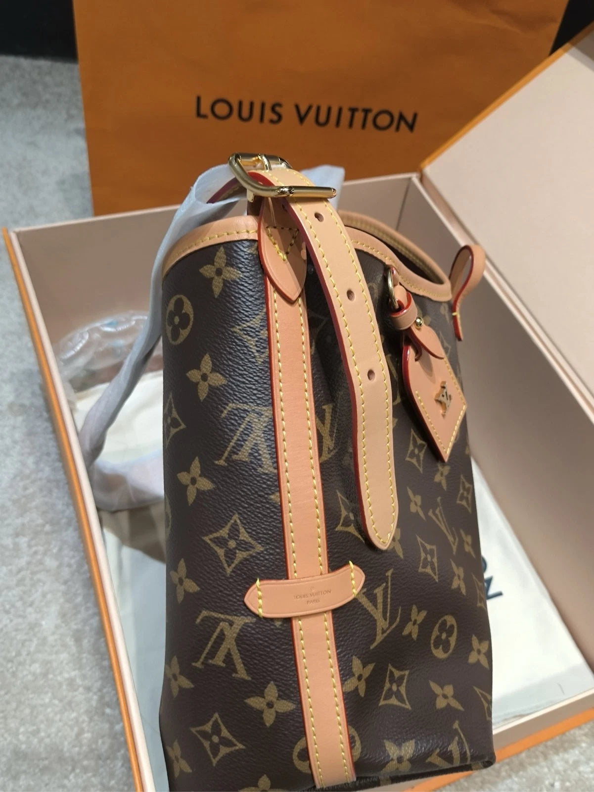 Louis Vuitton Carryall Monogram Canvas Tote Bag Excellent