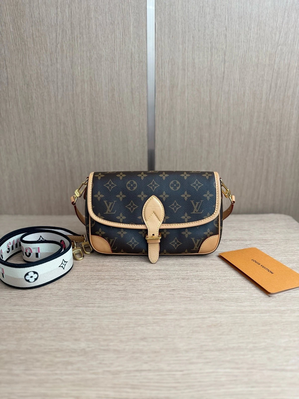 Pre-owned Louis Vuitton Monogram Canvas Shoulder Bag For Women
