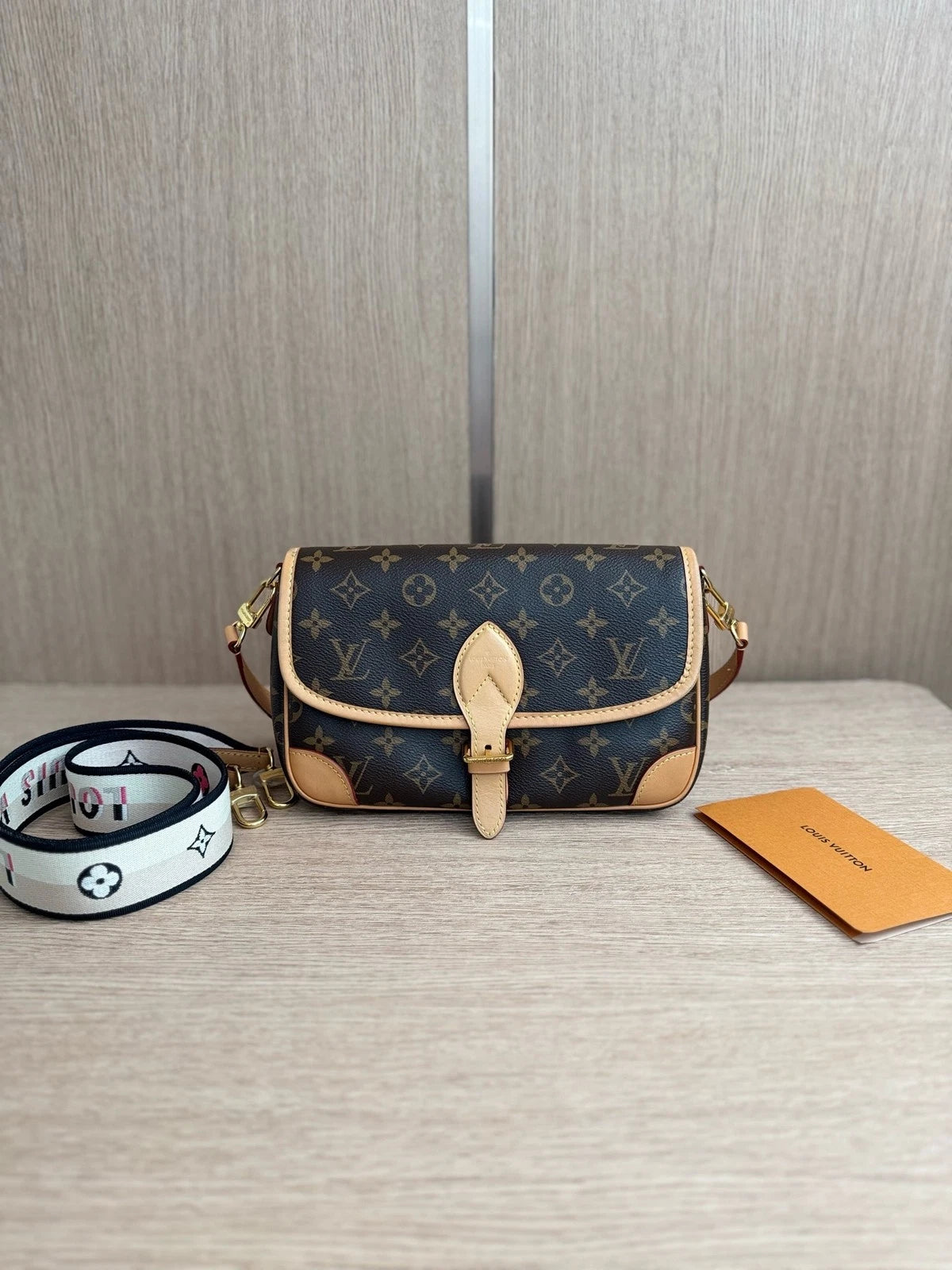 Pre-owned Louis Vuitton Monogram Canvas Shoulder Bag For Women