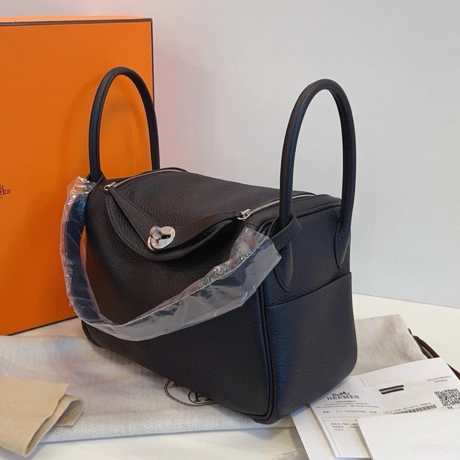 New Hermes Lindy26 TC Leather Black Top Handle Shoulder Bag Silver Hardware