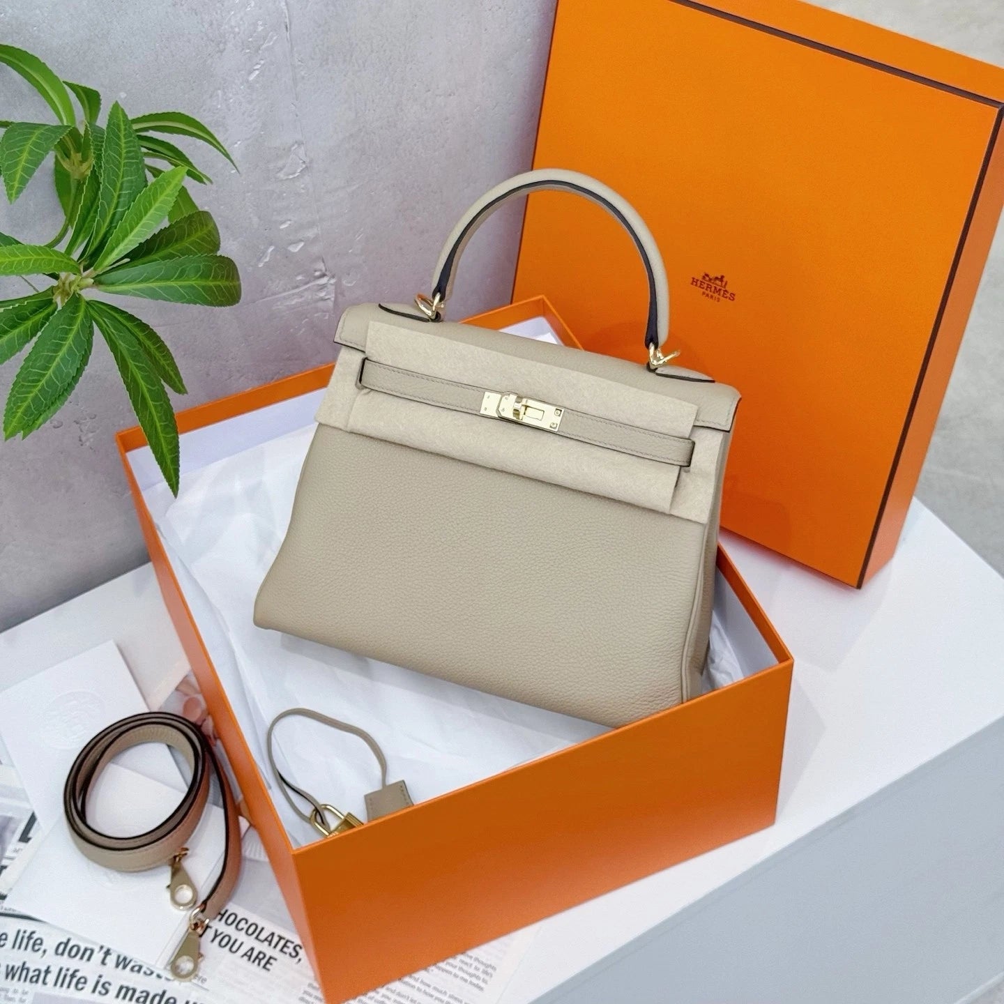 HERMES Kelly25 Top Handle Bag For Women