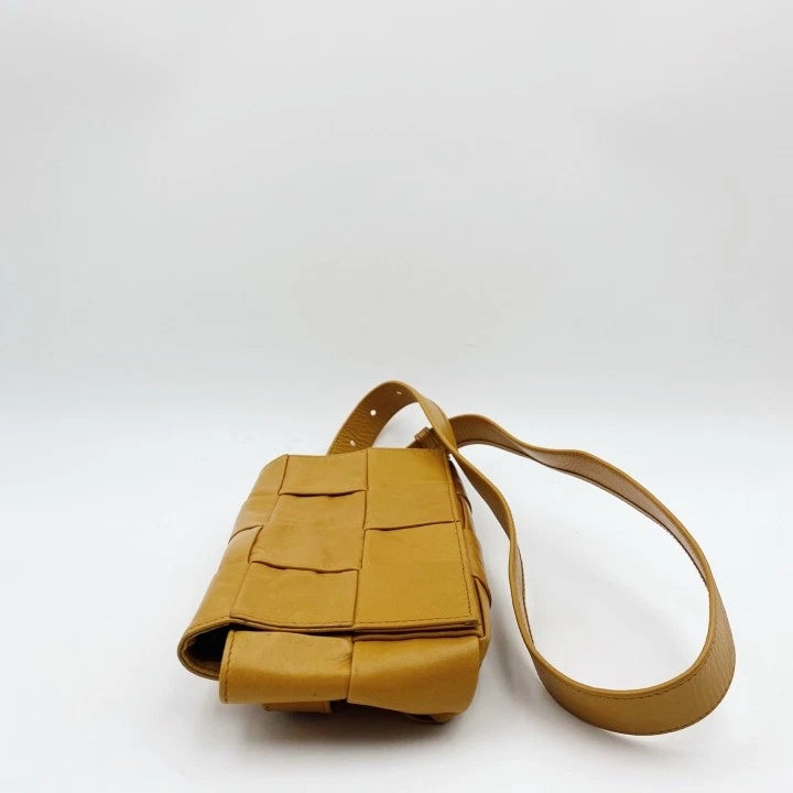 Bottega Veneta CASSETTE Woven Shoulder Crossbody Bag For Women