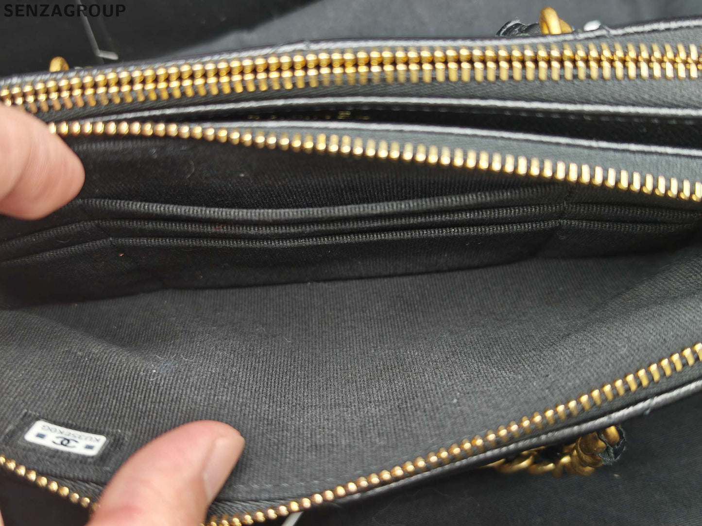 Chanel Quilted Phone Bag Chain Crossbody Shoulder Bag Classic Women