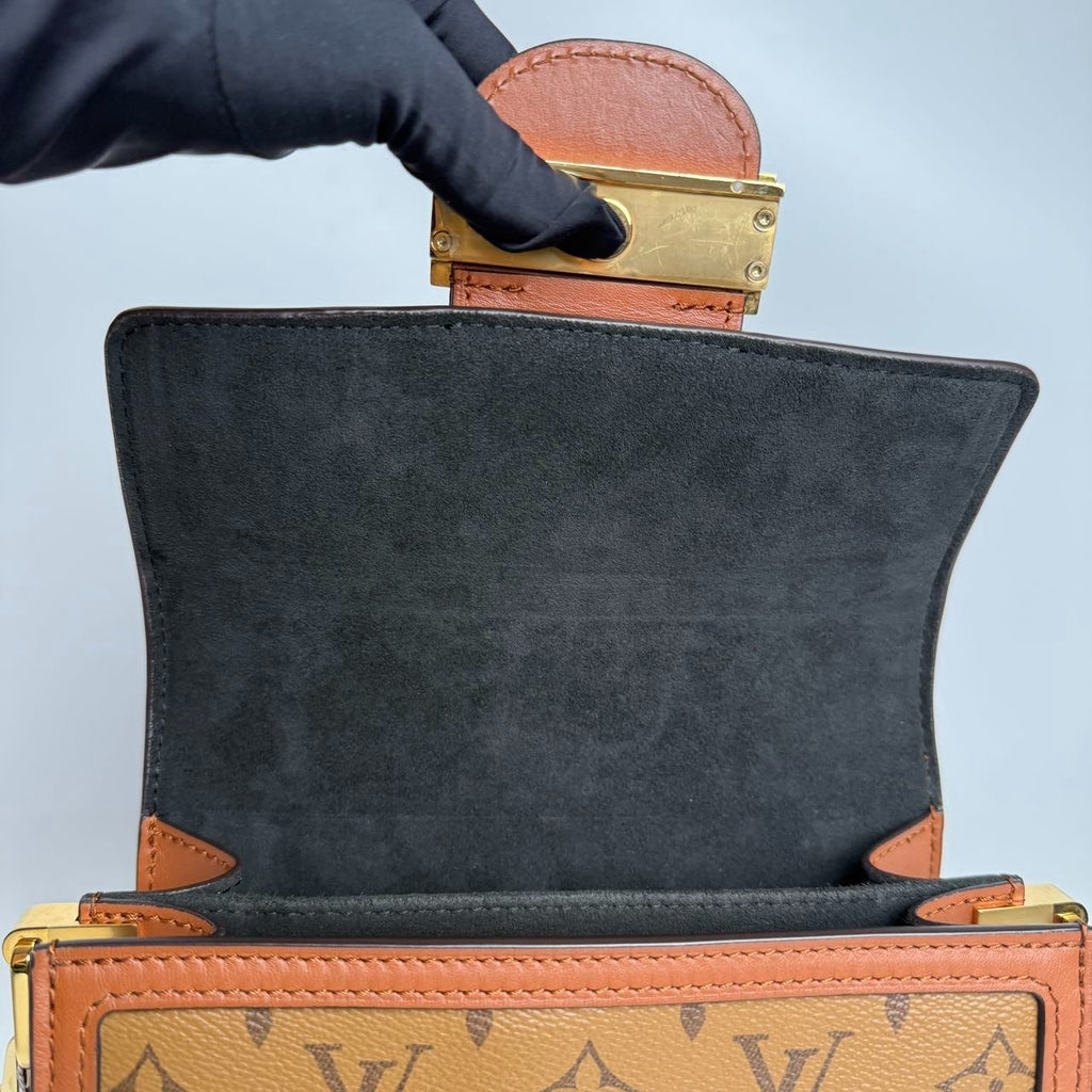 SJ0001 Louis Vuitton dauphine mini