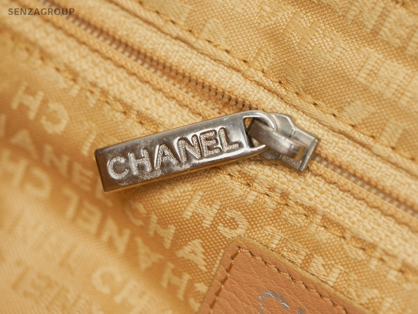 CHANEL 2.55 Diamond pattern Chain Shoulder bag Women