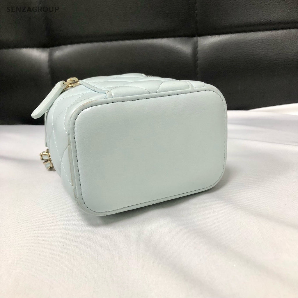 Chanel Diamond Pattern Chain Shoulder Bag Crossbody White Gold Women Classic