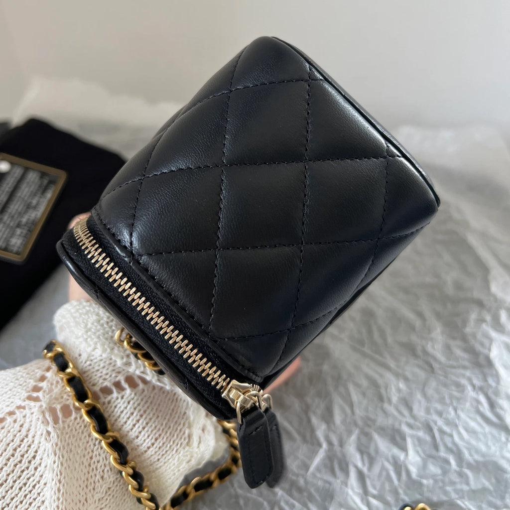 Chanel Vanity Black Gold Crossbody Chain Bag Excellent