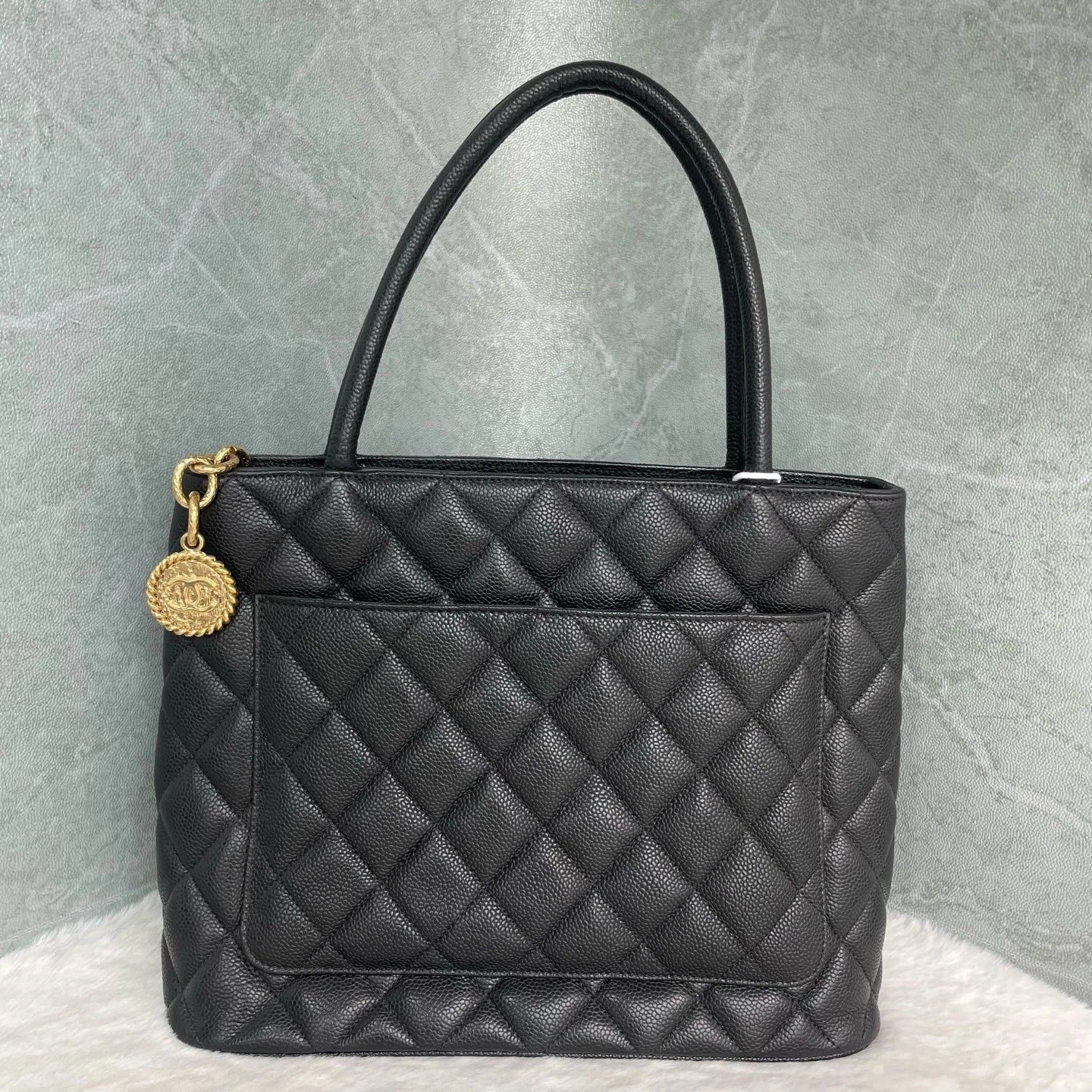 Chanel Hilton Black Caviar Leather Tote Handbag Shoulder Bag Gold Hardware