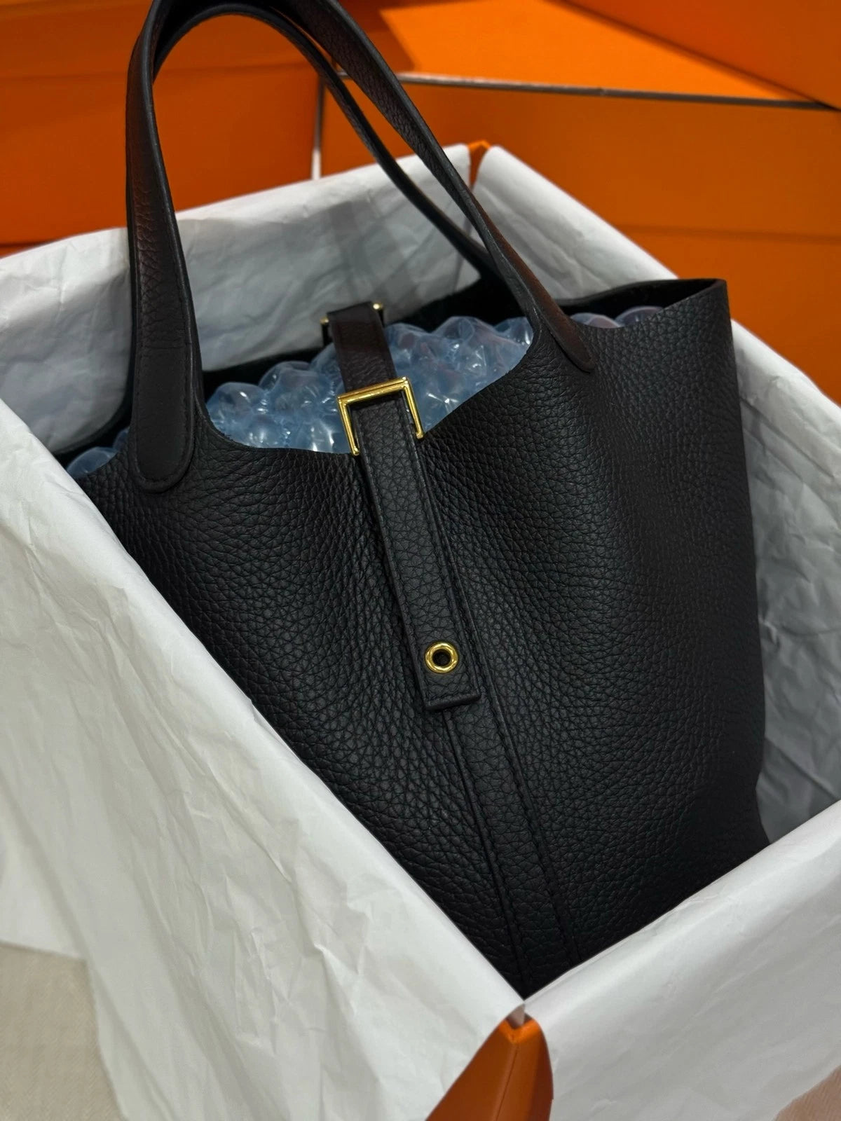 Hermes Picotin18 Black Gold Epsom Bucket Bag For Women