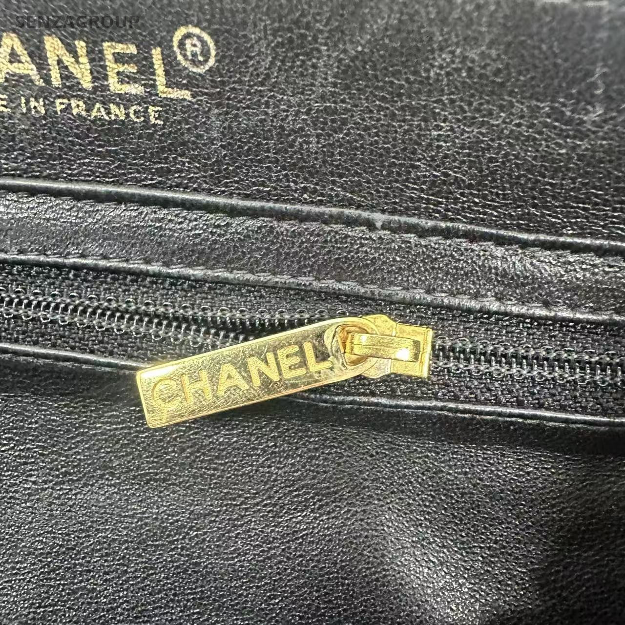 CHANEL Black gold 2.55 Leather Shoulder bag tote