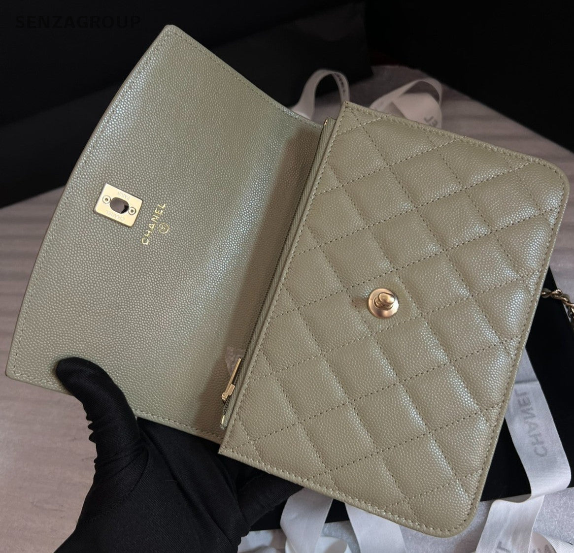 Chanel 25C Diamond Chain Top Handle Bag Crossbody Green Gold Women Fashion