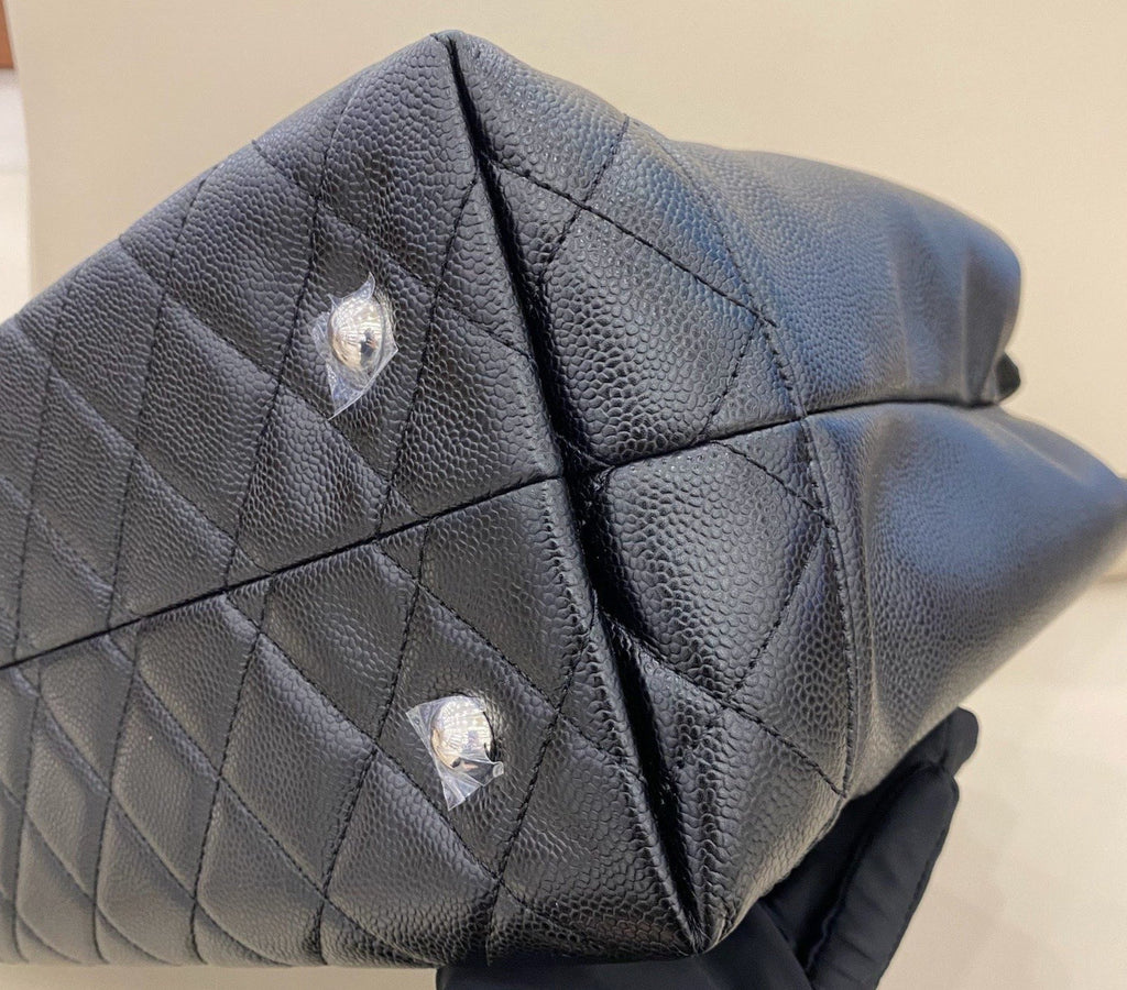 Chanel Calfskin GM Tote Shoulder Bag Black Silver Used Women Classic