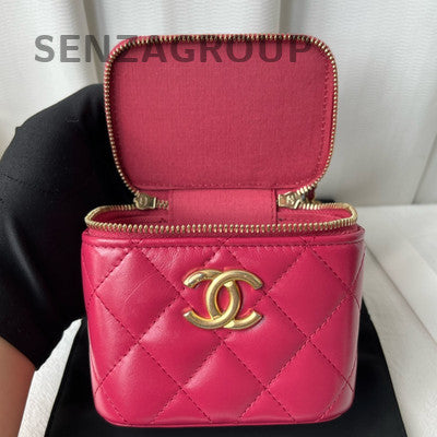 Chanel Classic Red Quilted Chain Box Bag Gold Hardware Women's Fashion