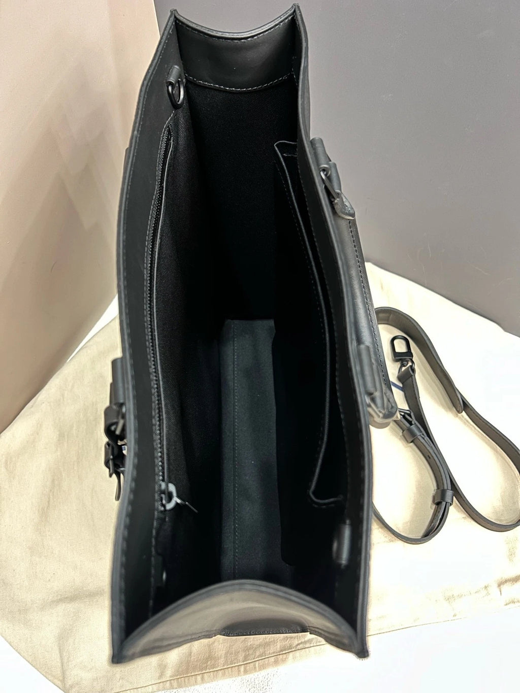 Excellent Louis Vuitton Sac Plat Calfskin Monogram Black Handbag Shoulder Bag