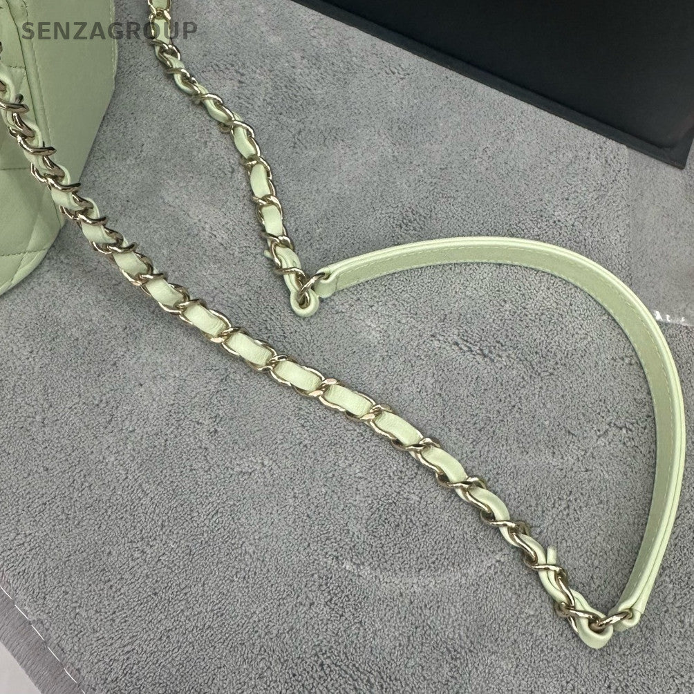 Chanel Trendy CC Lambskin Cosmetic Chain Shoulder Bag Green Gold Hardware