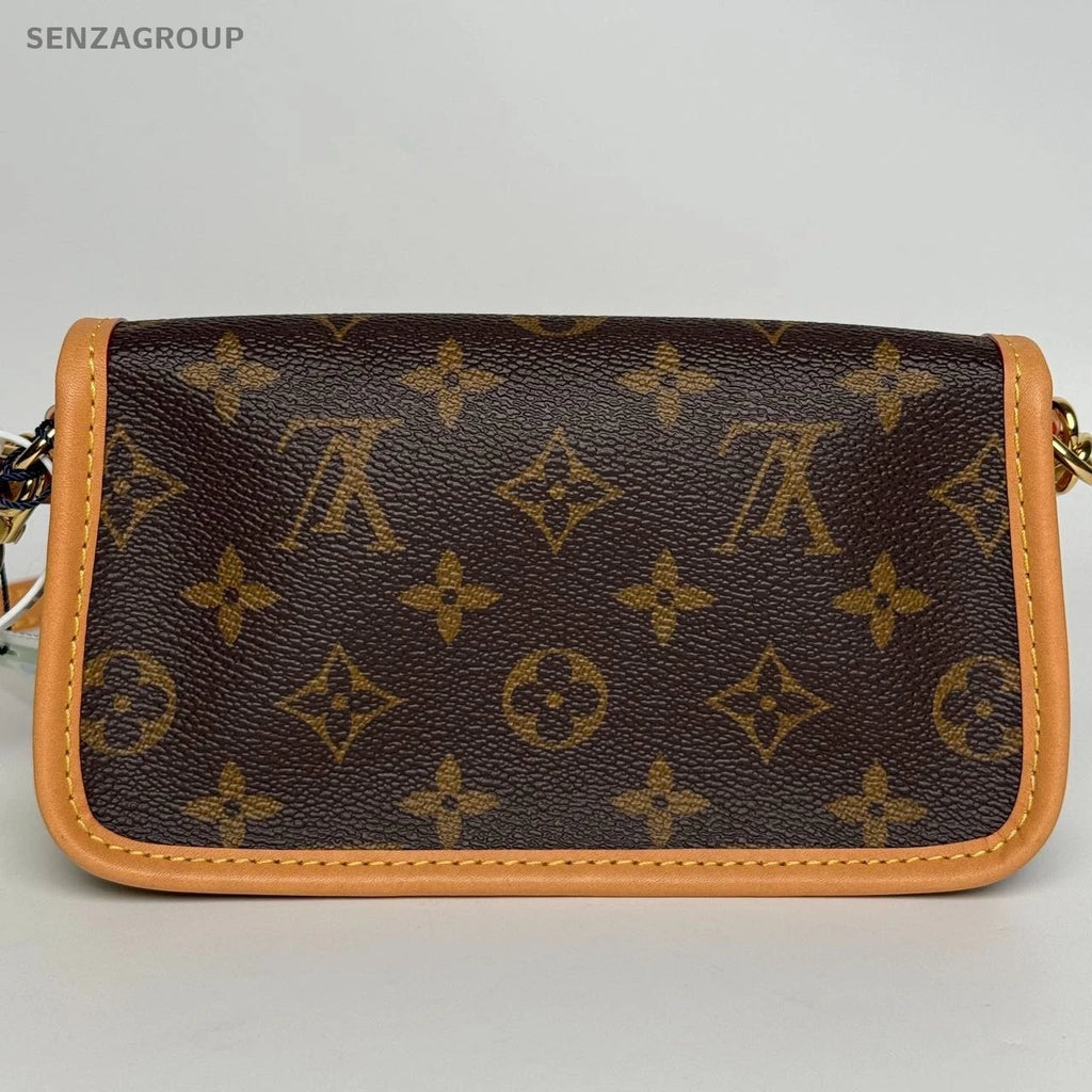 SJ0001 Louis Vuitton Diane nano bag U