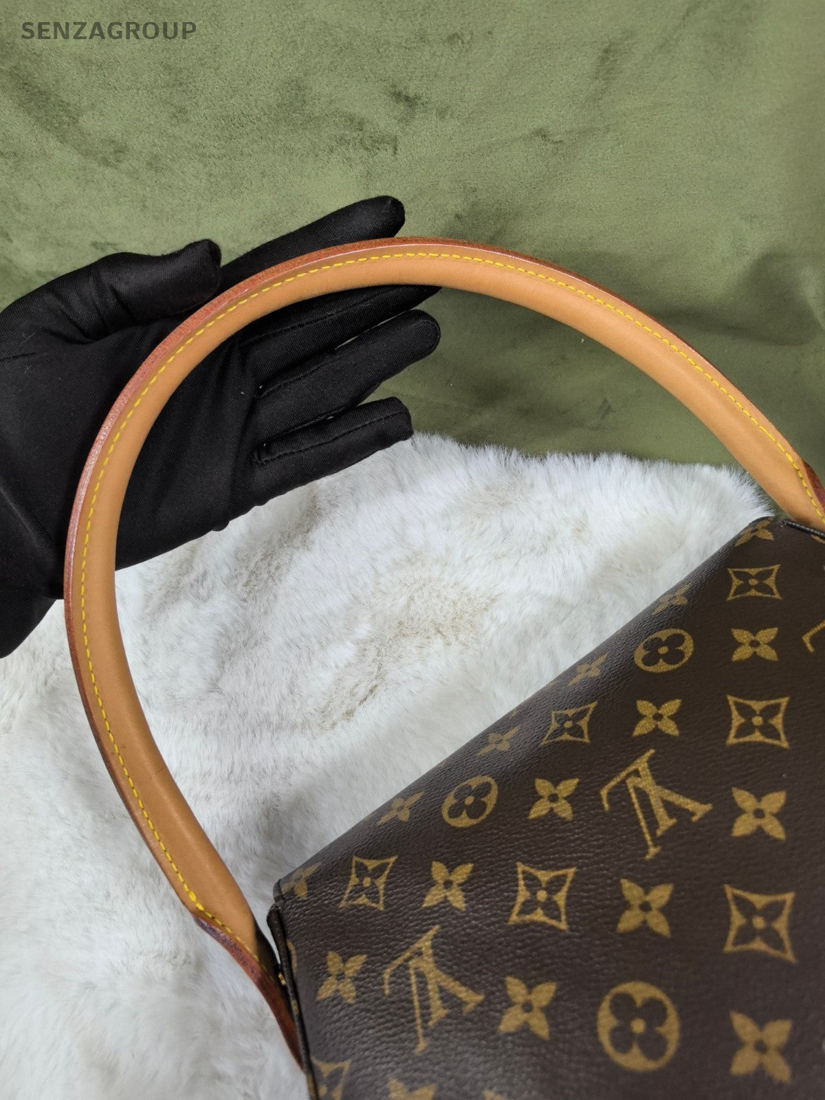 Louis Vuitton Looping PM Monogram Top Handle Shoulder bag Women Vintage Classic