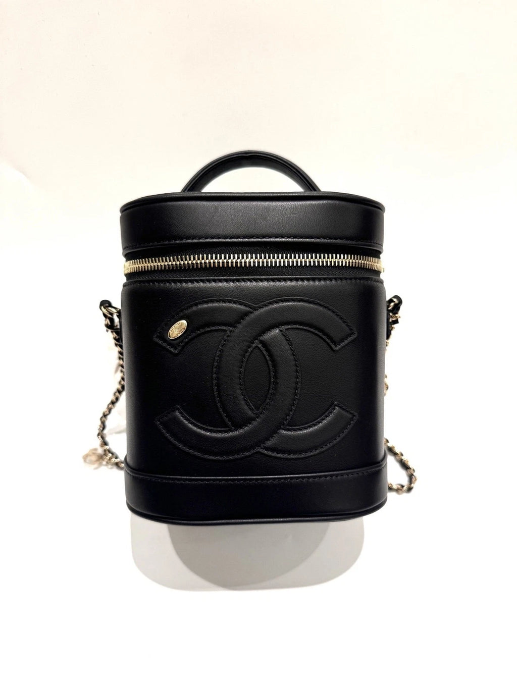 Chanel Leather Vanity Bucket Crossbody Shoulder Bag for Women