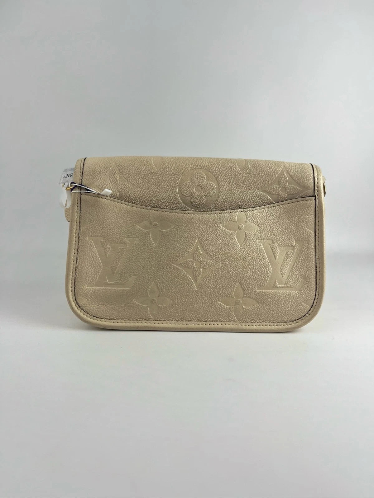 Louis Vuitton Diane White Shoulder Bag Crossbody Gold Hardware