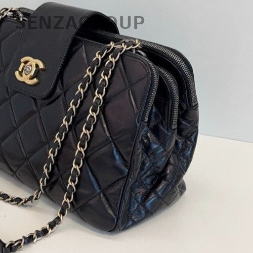 Chanel Calfskin Chain Shoulder Bag Diamond Pattern Black Gold Women Classic