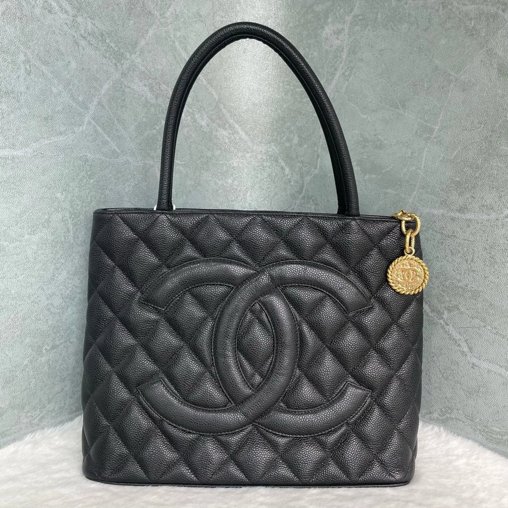 Chanel Hilton Black Caviar Leather Tote Handbag Shoulder Bag Gold Hardware