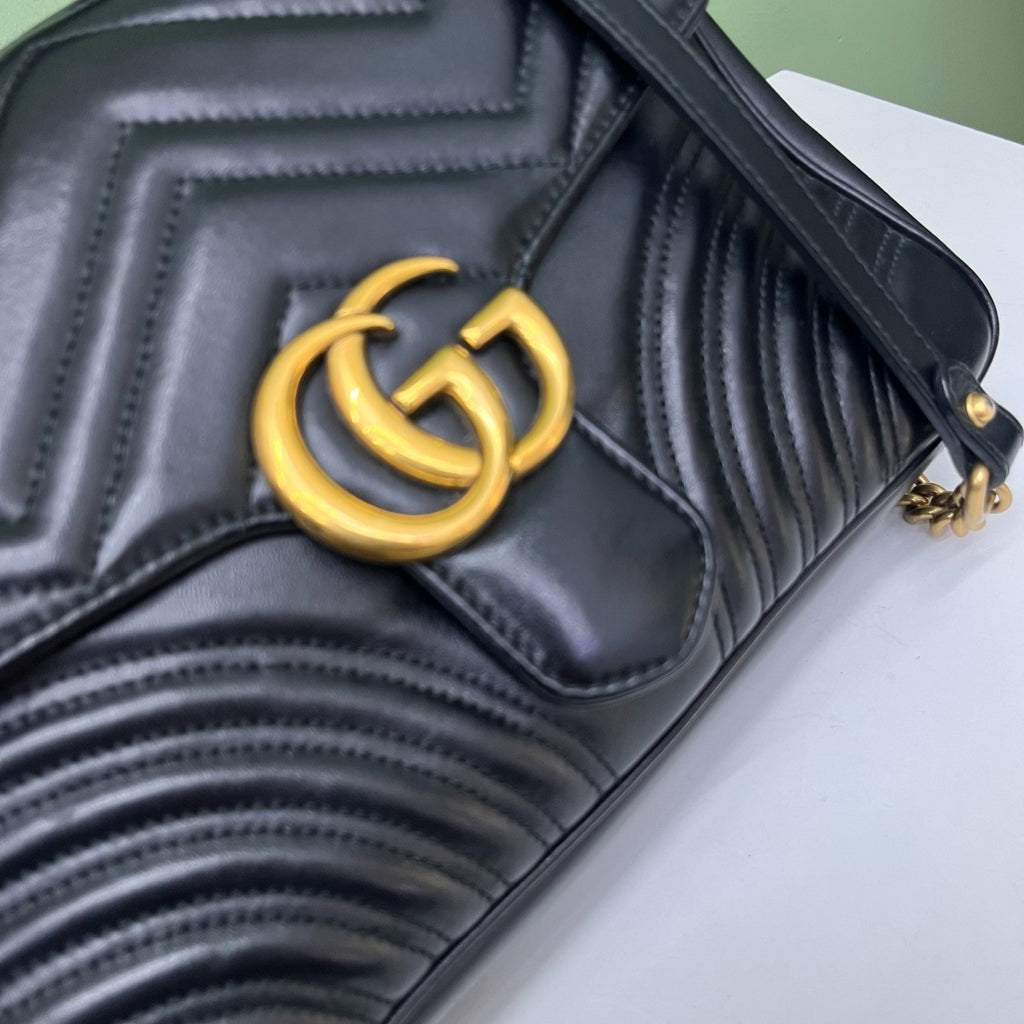 Gucci Marmont Messenger Bag Chain 2Way Top Handle Crossbody Black Gold Women