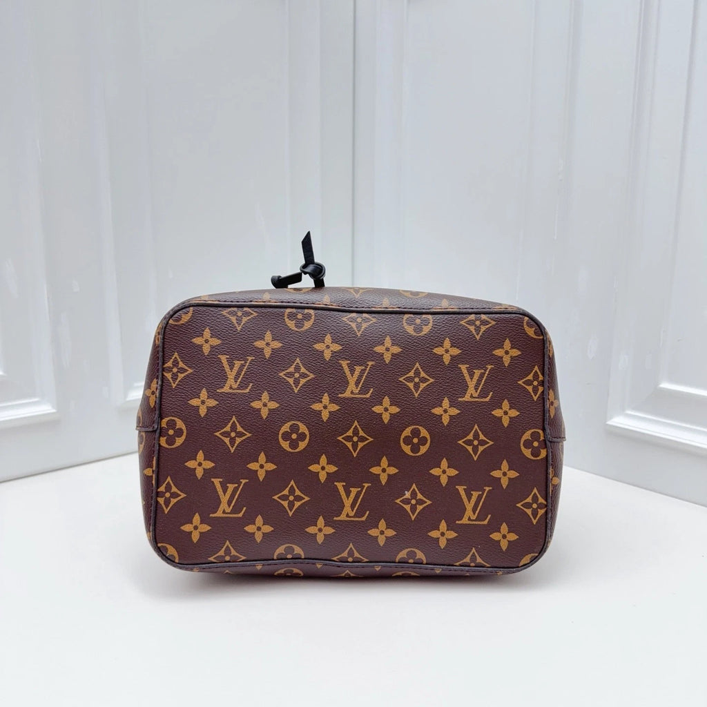 Louis Vuitton NeoNoe Monogram Brown Crossbody Excellent