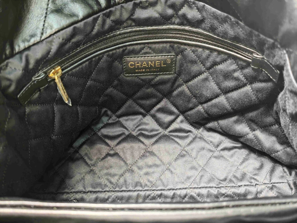 CHANEL 22 Bag Black Gold Medium Tote Shoulder Bag for Women
