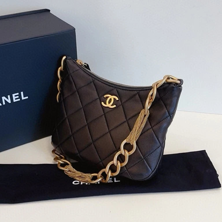 Chanel Hobo Chain Shoulder Bag Black Gold Used Women Classic Fashion