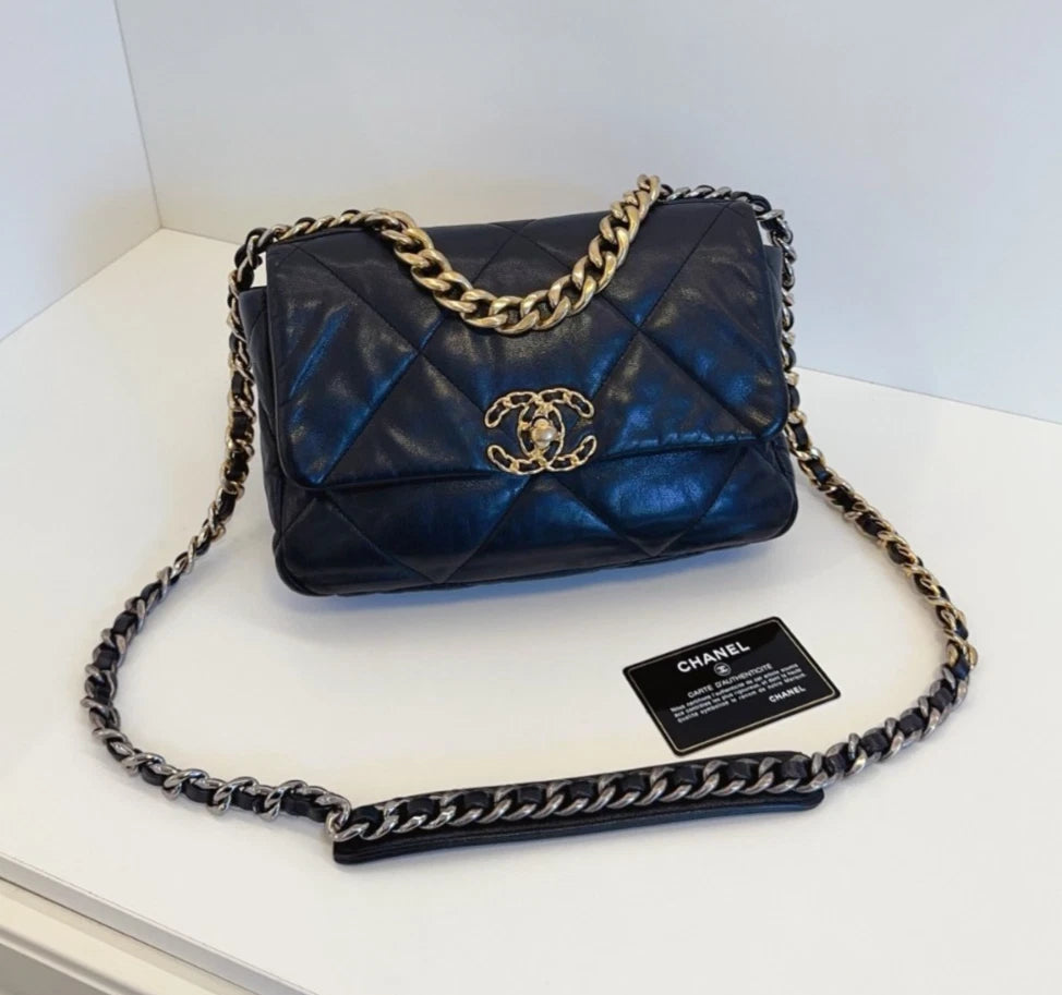 Chanel 19 Bag PM Shoulder Bag Crossbody Bag Black Women Fashion