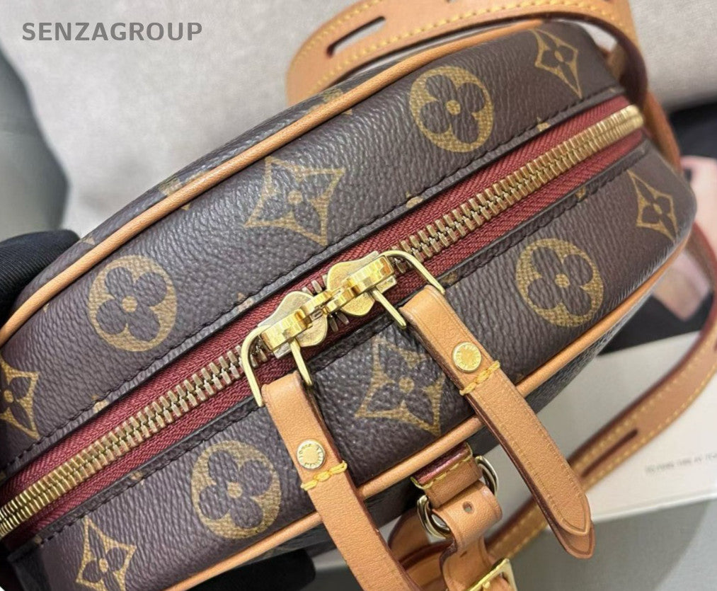 Louis Vuitton Monogram GM Shoulder Bag Crossbody Brown Gold Women Classic