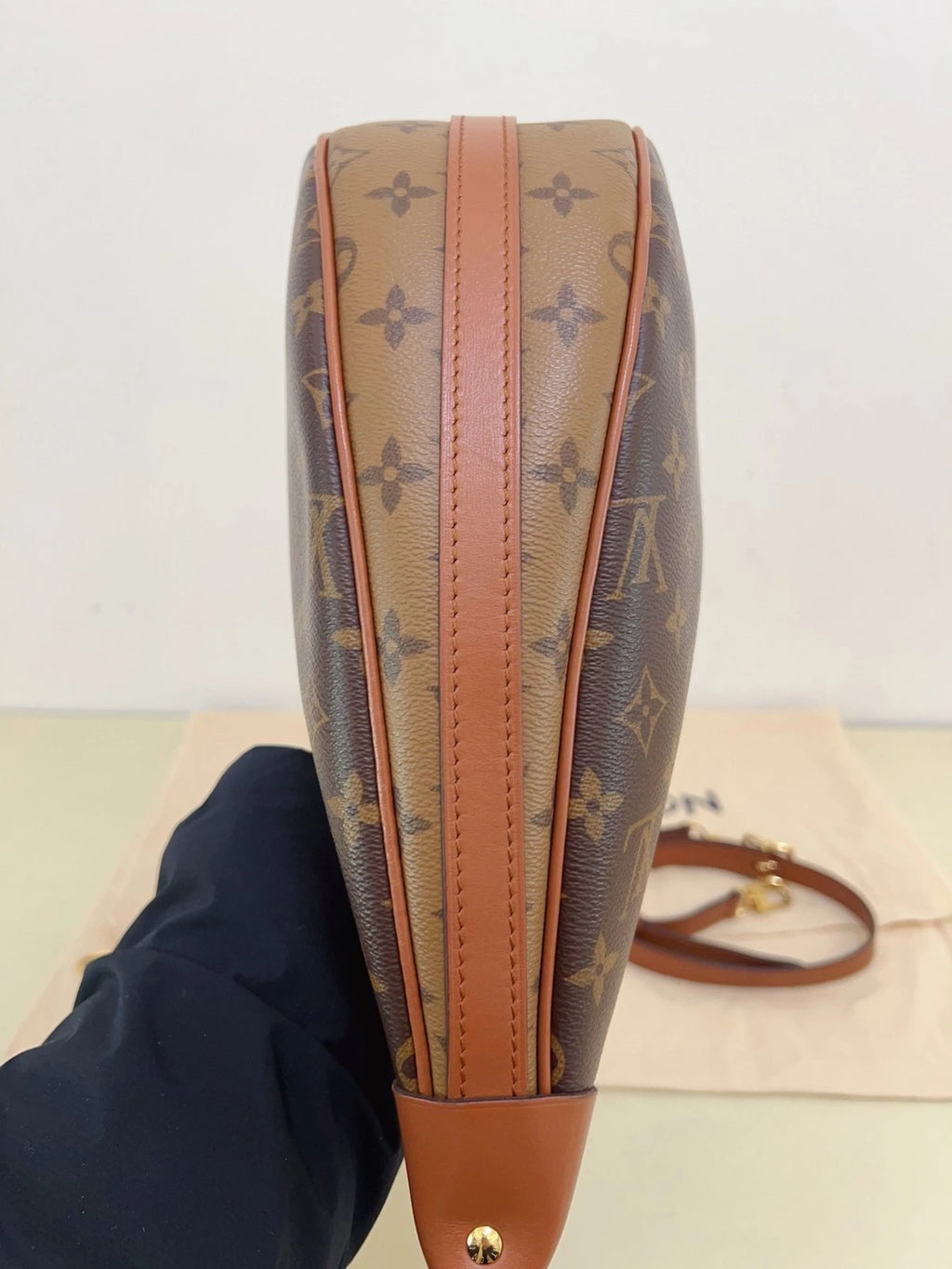 Louis Vuitton Loop Monogram Canvas Brown Shoulder Bag Crossbody Excellent
