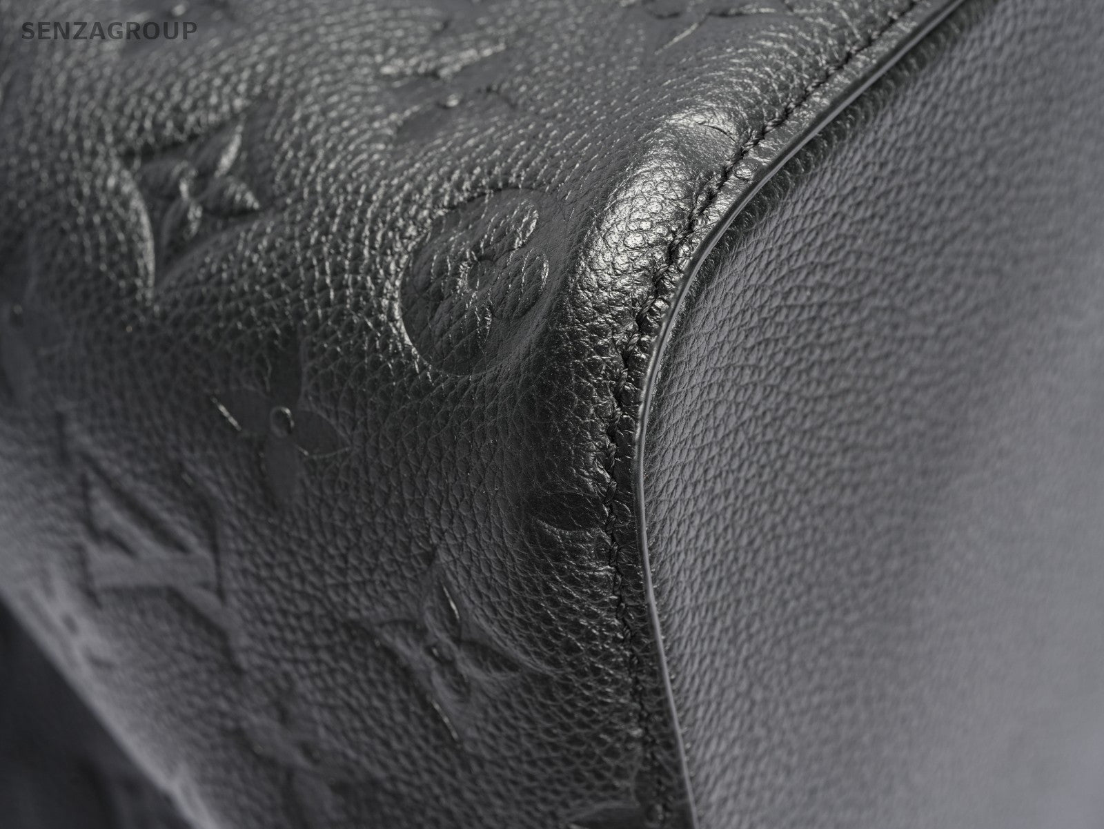 Louis Vuitton M45256 Black Empreinte NéoNoé MM chip version Shoulder Handbag