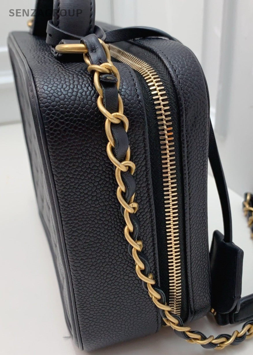 Chanel Chain Diamond Pattern Shoulder Bag Crossbody Black Gold Women Classic